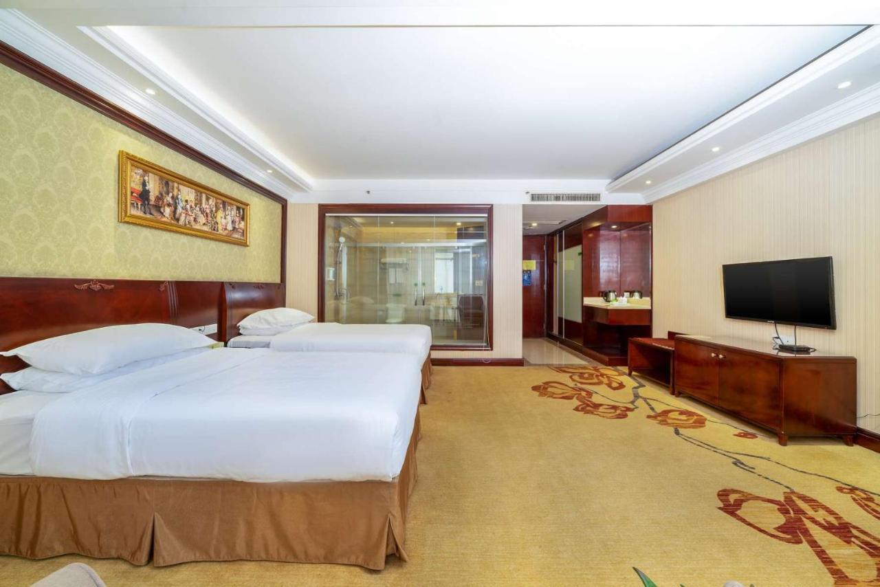 Vienna Hotel Dongguan Houjie Exhibition Center Exterior photo